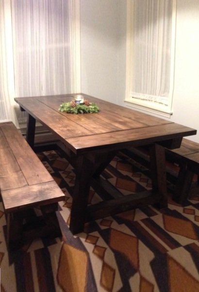 KAT Saddle Yemek Masası