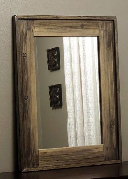 Kalender Ahşap Ayna