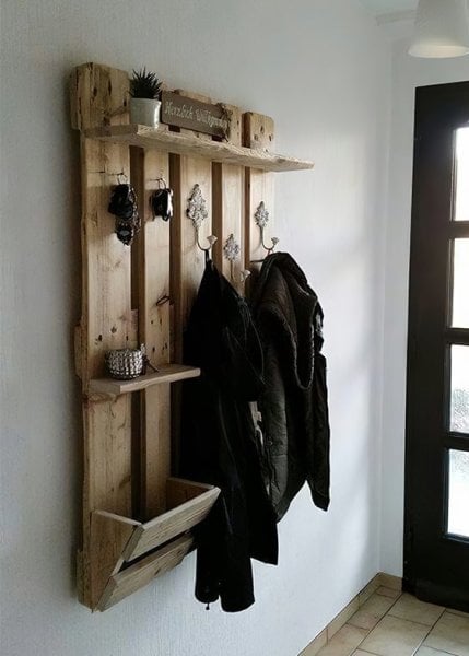 Berceste Ahşap Askılık